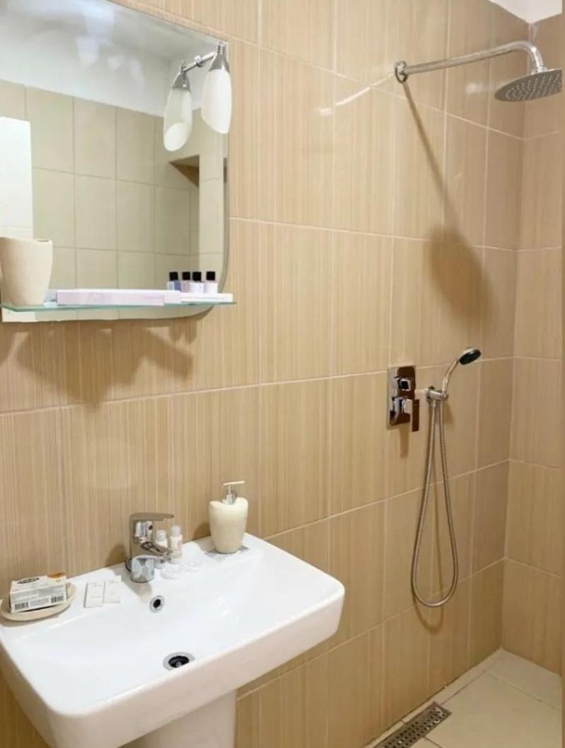 Beautiful And Lovely Apartment Tirana Exterior photo